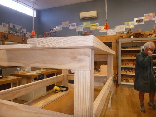 bench building